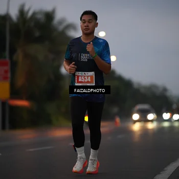 Runner Photo 4434663