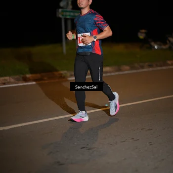 Runner Photo 4435183