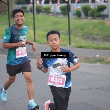 Runner Photo 4435577