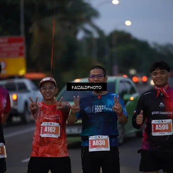 Runner Photo 4435684