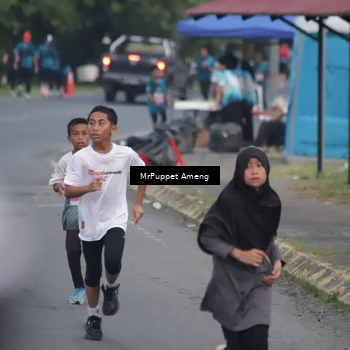 Runner Photo 4435749