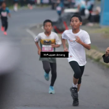 Runner Photo 4435760