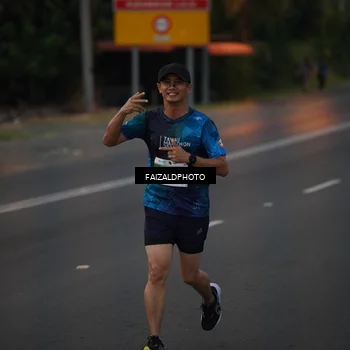 Runner Photo 4436011