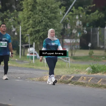 Runner Photo 4436046