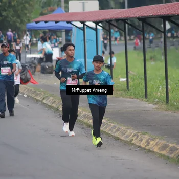 Runner Photo 4436084