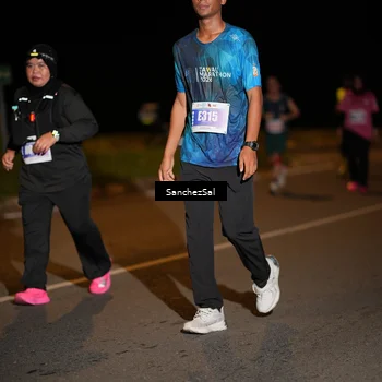 Runner Photo 4436195