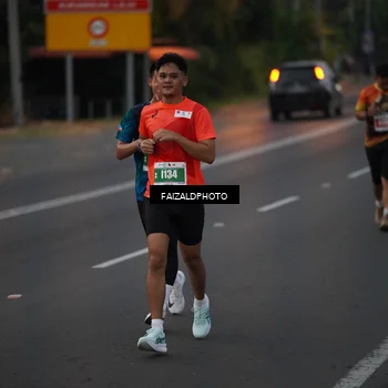 Runner Photo 4436216