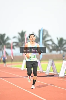 Runner Photo 4436219
