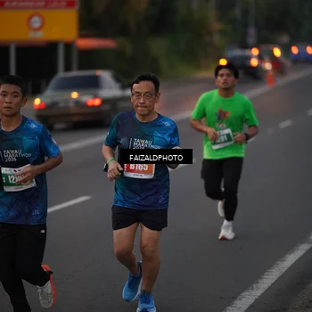Runner Photo 4436344
