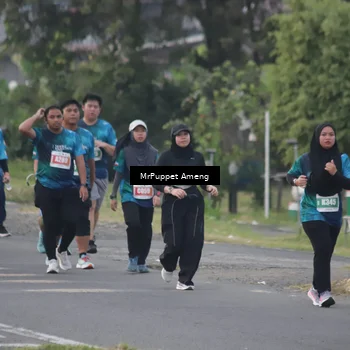 Runner Photo 4436372