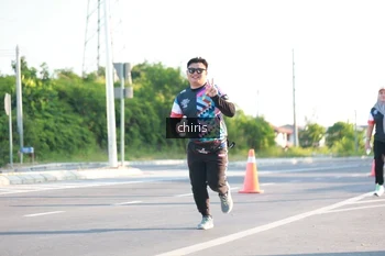 Runner Photo 4436377