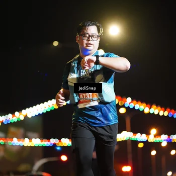 Runner Photo 4436379
