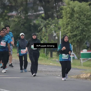 Runner Photo 4436387