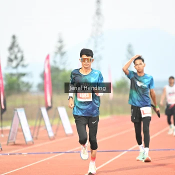 Runner Photo 4436390