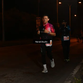 Runner Photo 4436404