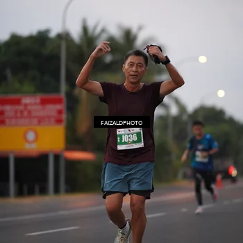Runner Photo 4436525