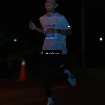 Runner Photo 4436575