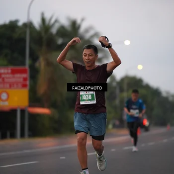Runner Photo 4436630