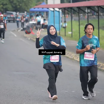 Runner Photo 4436640