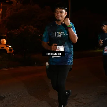 Runner Photo 4436749