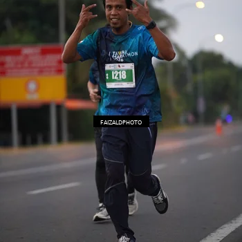 Runner Photo 4436796