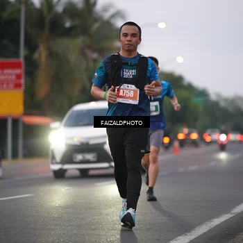 Runner Photo 4436959