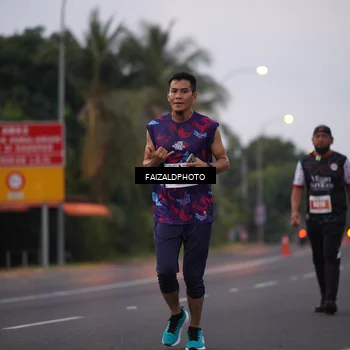 Runner Photo 4437065