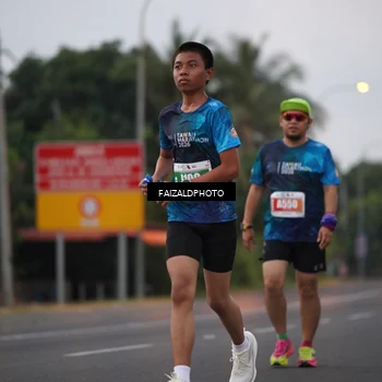 Runner Photo 4437310