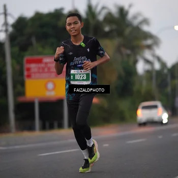 Runner Photo 4437421