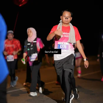 Runner Photo 4437672