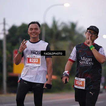 Runner Photo 4437896