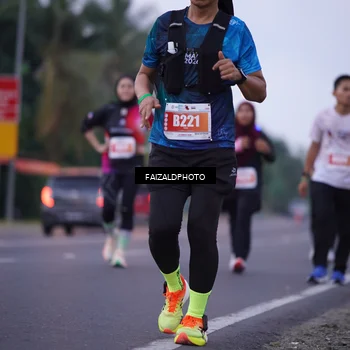 Runner Photo 4438115