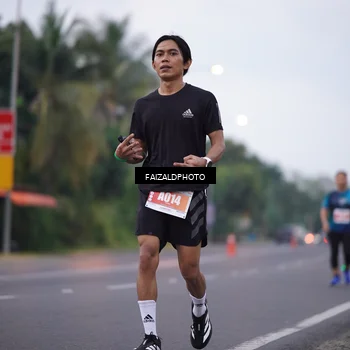 Runner Photo 4438349