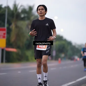 Runner Photo 4438350