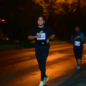 Runner Photo 4438417