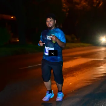 Runner Photo 4438445