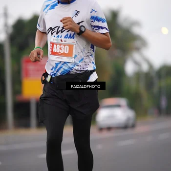 Runner Photo 4438595