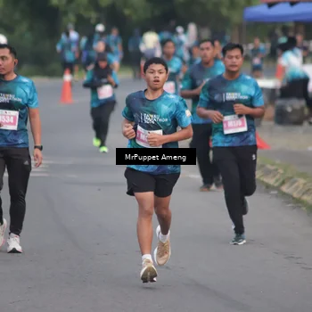 Runner Photo 4438626