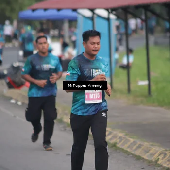 Runner Photo 4438794