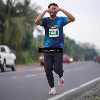Runner Photo 4438917
