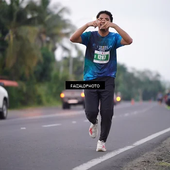 Runner Photo 4438954