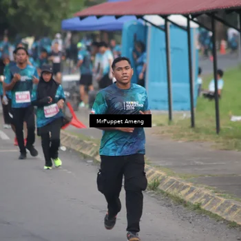 Runner Photo 4439024