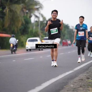 Runner Photo 4439095