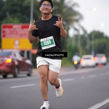 Runner Photo 4439159