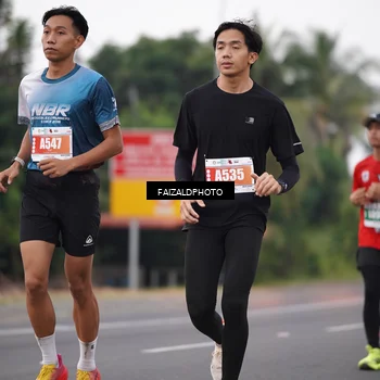 Runner Photo 4439353
