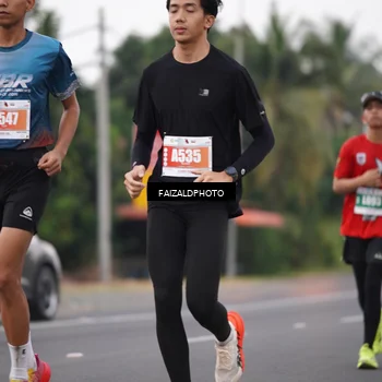 Runner Photo 4439374