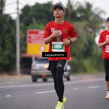 Runner Photo 4439438