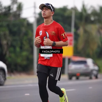 Runner Photo 4439445