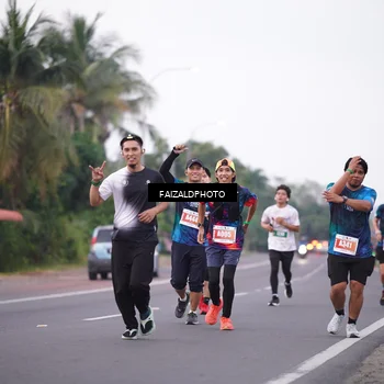 Runner Photo 4439463