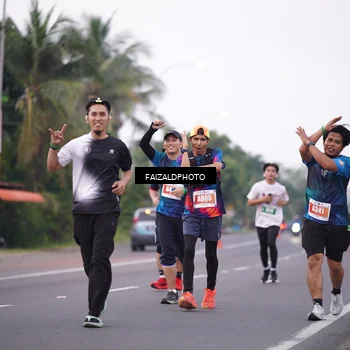 Runner Photo 4439491